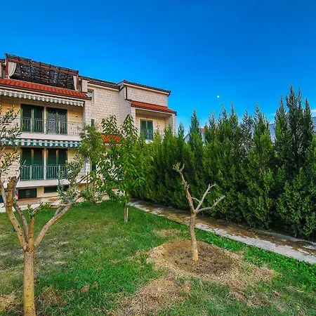Vrkljan Apartamento
