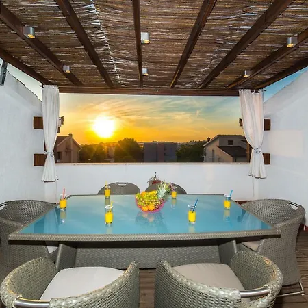 Apartamento Vrkljan