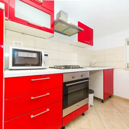 Vrkljan Apartamento Podstrana